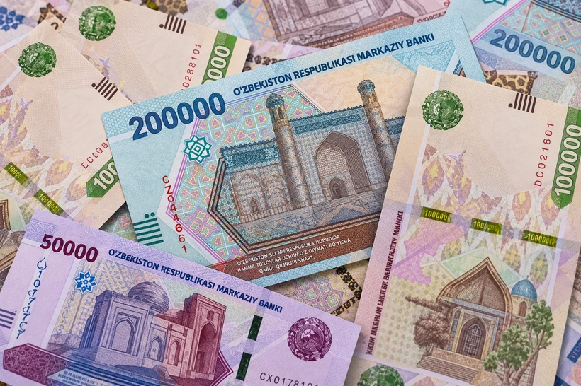 Oʻzbekistonda pullar tobora kamroq dollarda saqlanmoqda